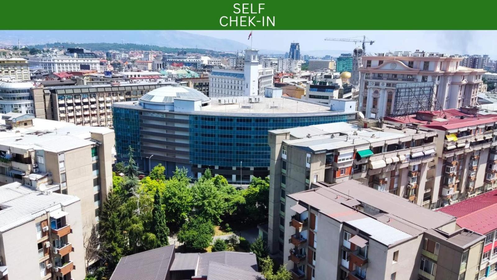 Sky View Luxury Center Skopje Apartments Eksteriør bilde